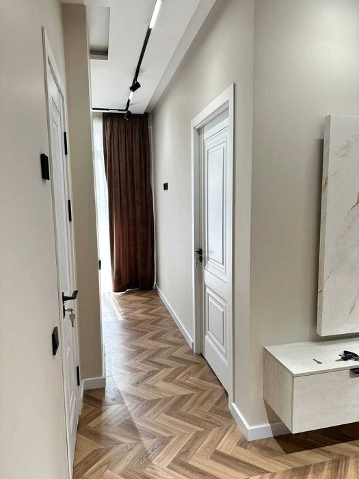 Мирободда 2 хонали квартира ижарага берамиз. СРОЧНО. НОВОСТРОЙКА