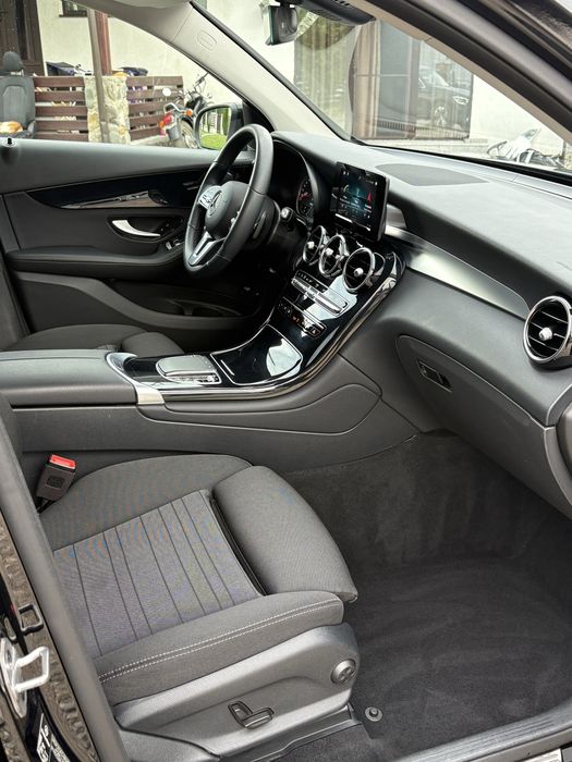 Mercedes-Benz GLC 300e 4MATIC Plug-in Hybrid,306 CP /An 2021