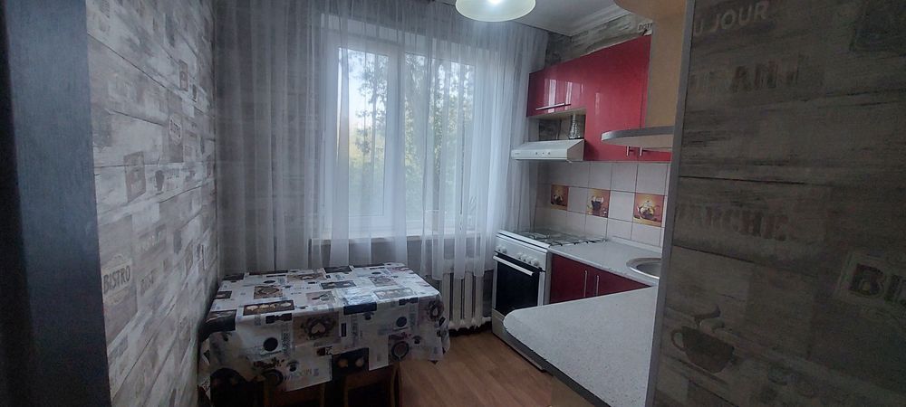 Продам  2-х комнатную квартиру .