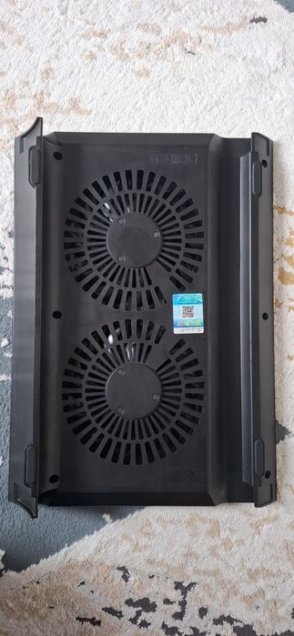 Охлаждающая подставка Deepcool, 2 вентилятора рабочая

вентилятора, ра