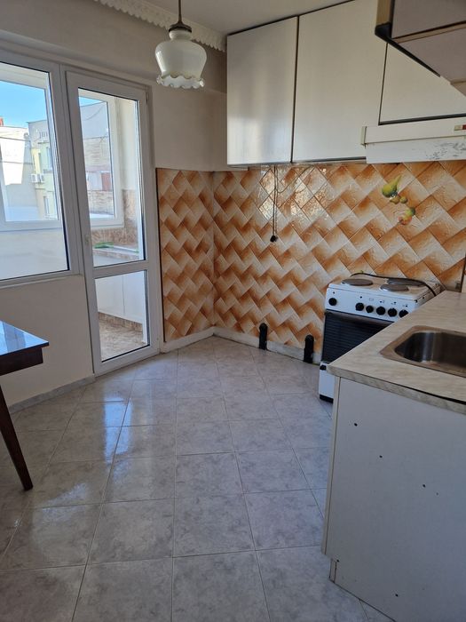 Дава се под наем Тристаен апартамент в Русе, Дружба 3 - 82 кв.м за 280.5 € - Снимка #6