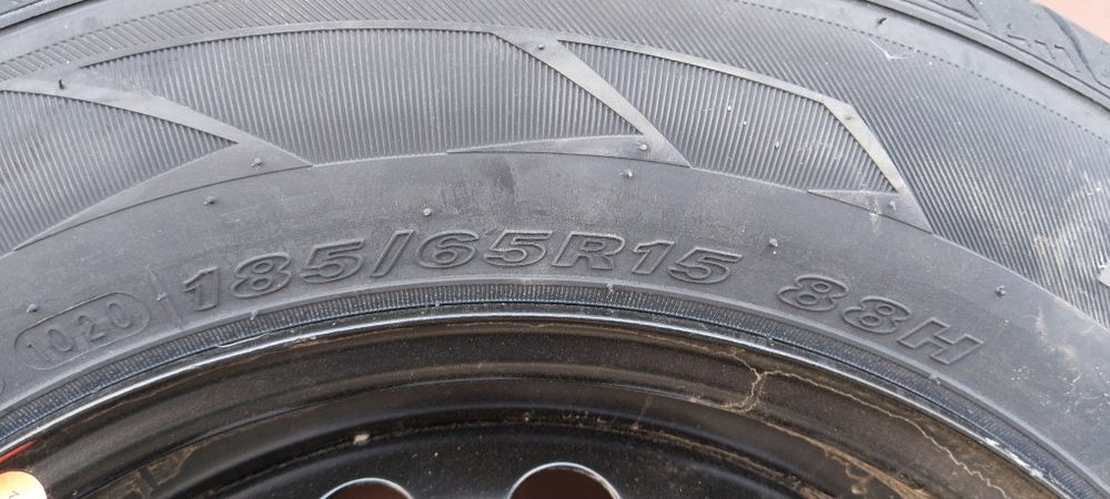 Продам запаску на Кио рио