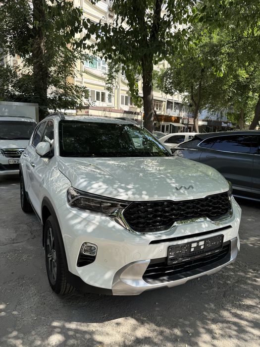 Kia Sonet 3 poz Full