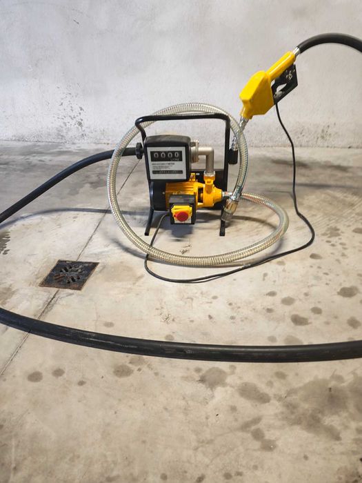 Електрическа помпа за гориво с пистолет и разходомер 40L/MIN 600W/230V/50HZ
