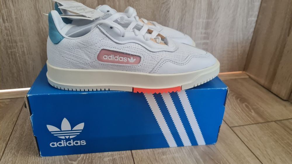 Маратонки adidas SC Premiere W – нови