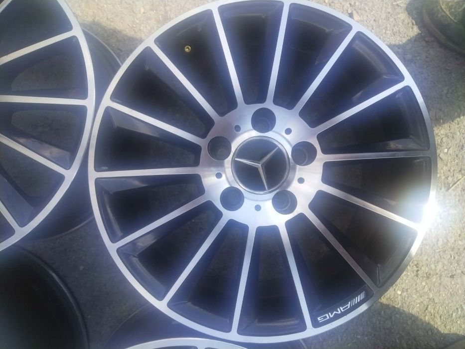 Джанти за Mercedes AMG 16” AMG 
7.5x16 5/112 ET 45 66.6 Черен мат с по