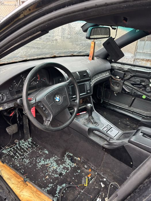 Bmw e39 530d 193 facelift на части