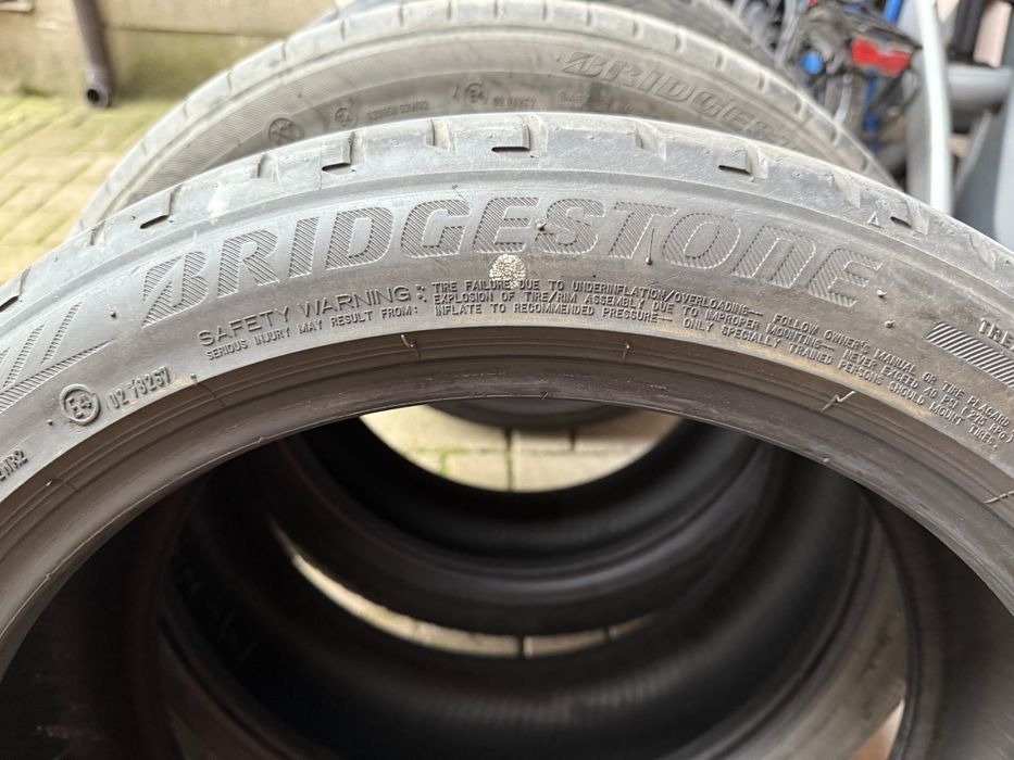 225/45/19 92W Anvelope Bridgestone Runflat