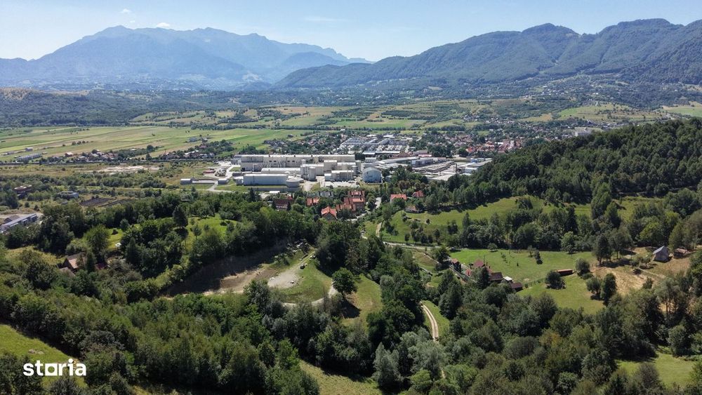 Teren De Vânzare – Zărnești 2200 Mp