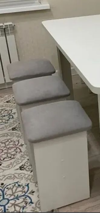 Продам  табуретки