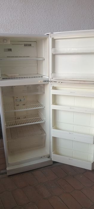 Холодильник музлатгич