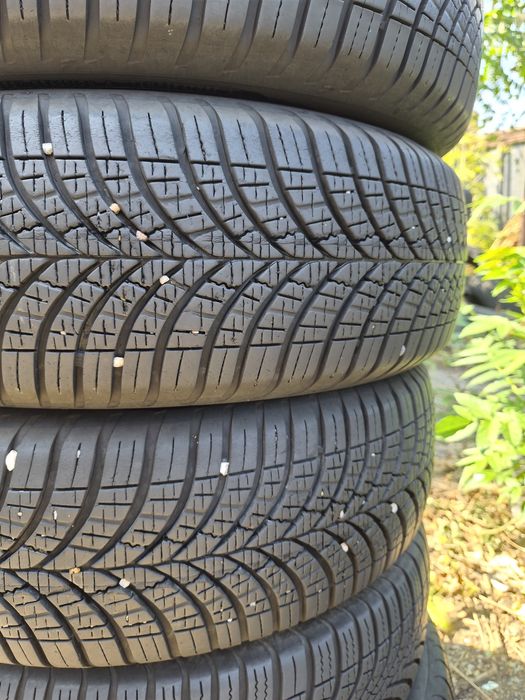 4бр. 185 65 15 Goodyear всесезонни.