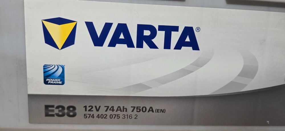 Baterie / acumulator auto varta silver dynamic e38 12V 74a/750ah/