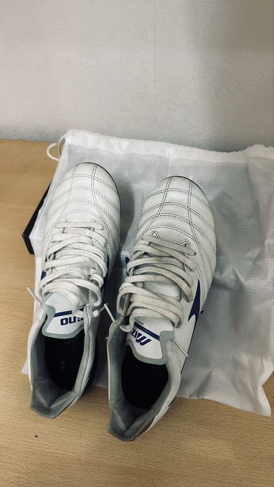 Бутсы Mizuno в очень отличном качестве
