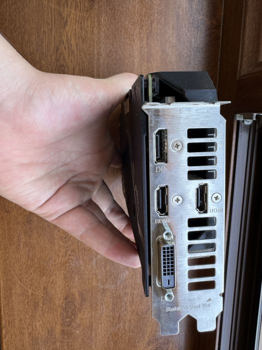 ASUS TUF GTX 1660 TI 6GB идеальное состояние все проверки на месте