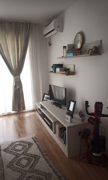 Garsoniera de inchiriat decomandata Otopeni