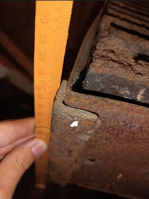 Продавам стара скара