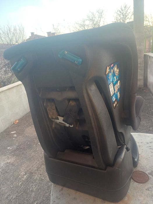 Детско столче за кола 2Drive SAG-12 (0–18 кг), цвят черен.