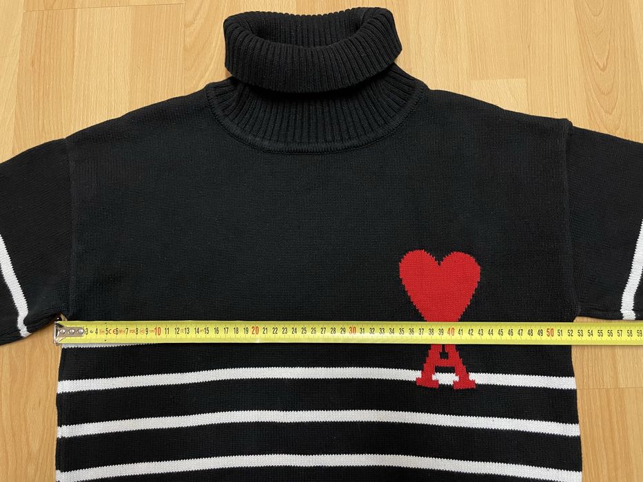 AMI Paris Pulover