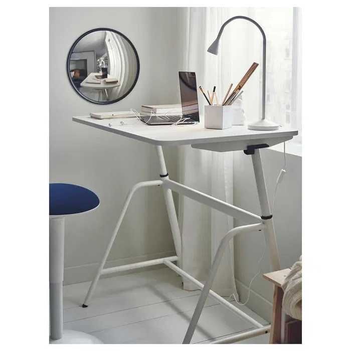 Birou Ikea cu inaltime reglabila + scaun