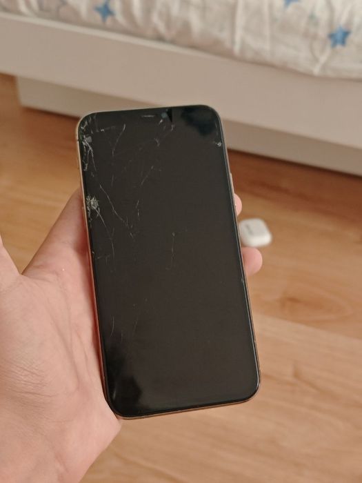 IPhone 11 pro на запчасти