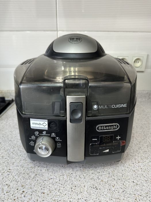 Мультиварка-аэрофритюрница DeLonghi FH1396/1.BK (MultiCuisine)