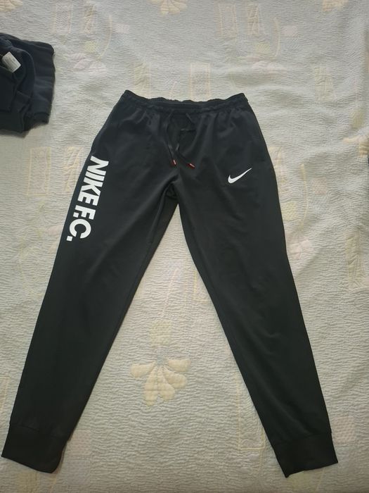 Панталон Nike F.C. Dri-fit