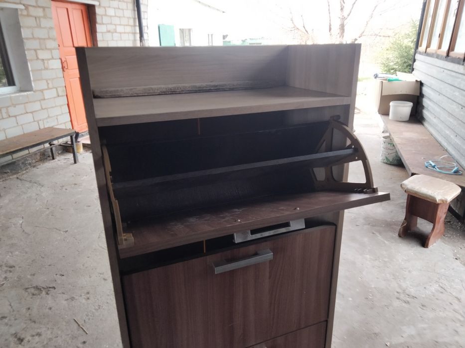 Продам обувницу в хорошем состоянии