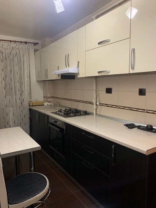 Închiriez apartament cu doua camere Pitești cartier Trivale