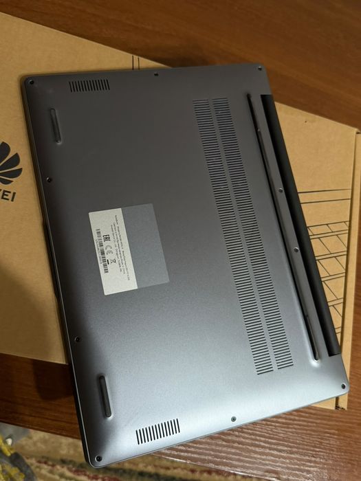 Ноутбук HUAWEI модель MDG-X