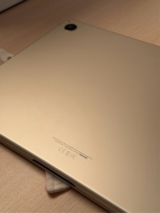 MacBook Air M3 (2024) 8/256 GB Gold