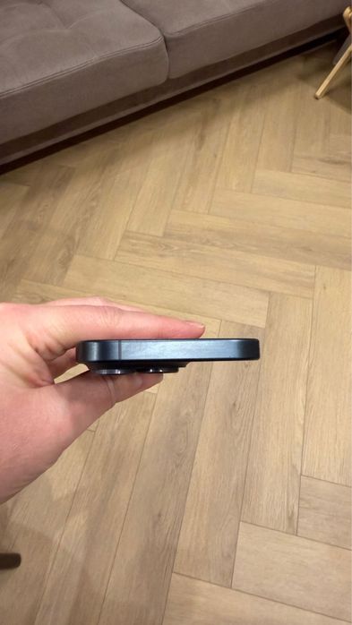 15 pro, 1 Т память, батарея 87%