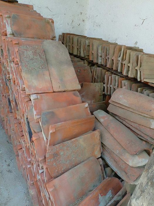 Vând țiglă folosită, solz două modele