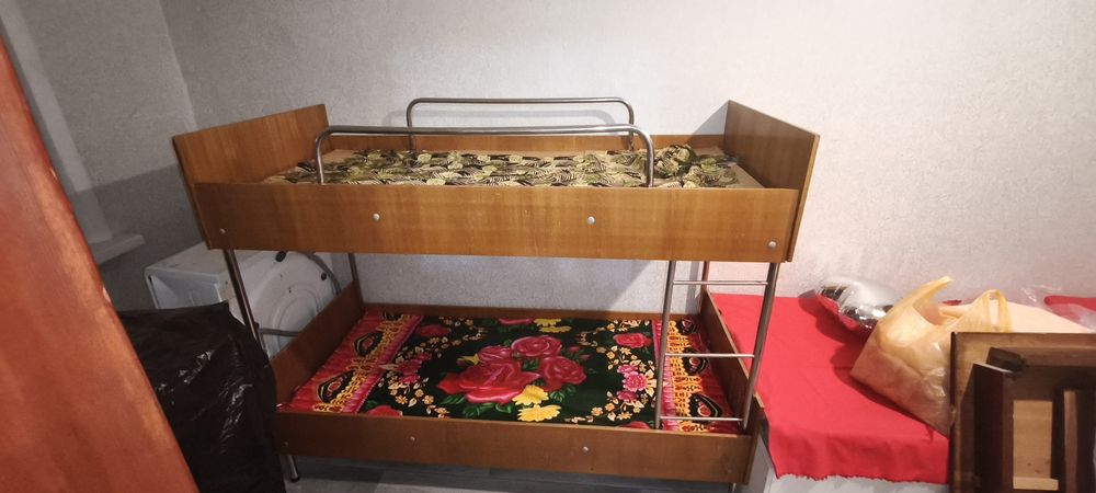Двухъярусная кровать