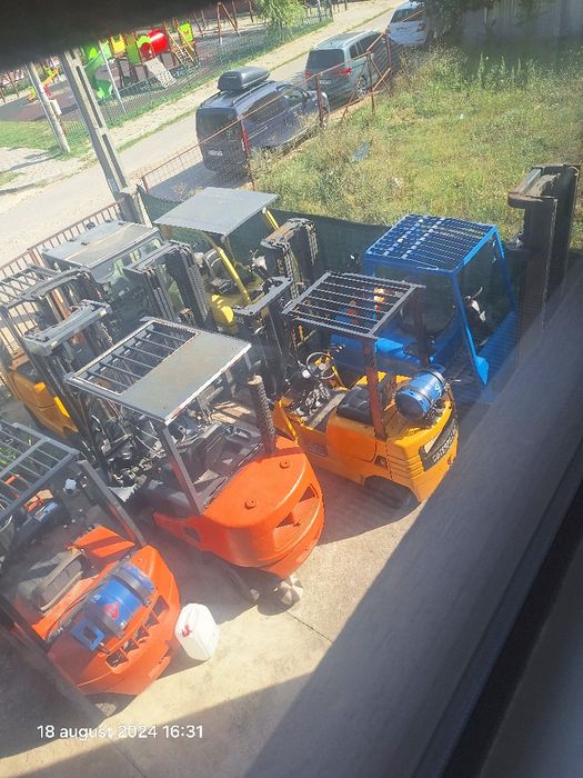 Închiriez stivuitor încarcare descarcare marfa paleti motostivuitor