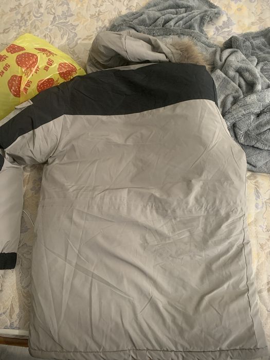 Продам куртку (новая)