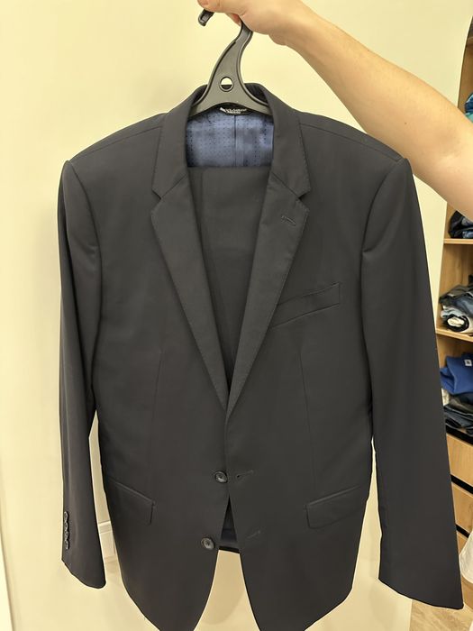 Продаю костюм DOLCE GABANNA