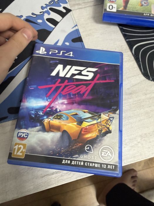 диски для пс4  nfs heat,fifa15 18 19