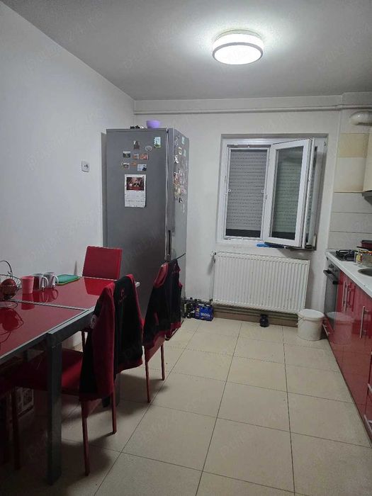 Apartament 3 camere parter cu balcon din constructia  blocului Circumvalatiunii  Favorit amenajat