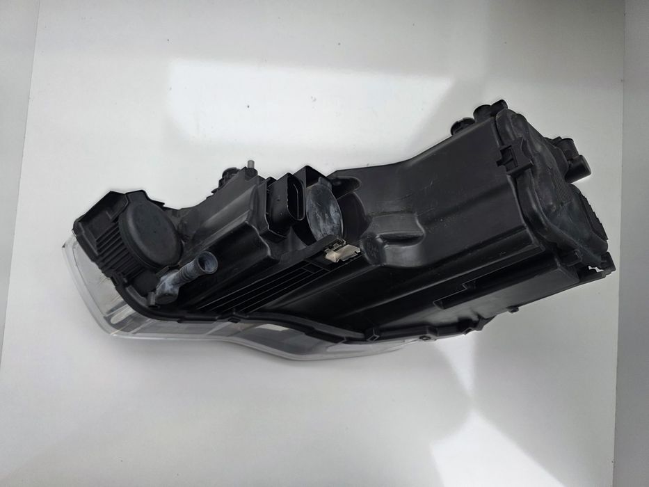 Десен фар Audi A1 8X1 09-015г