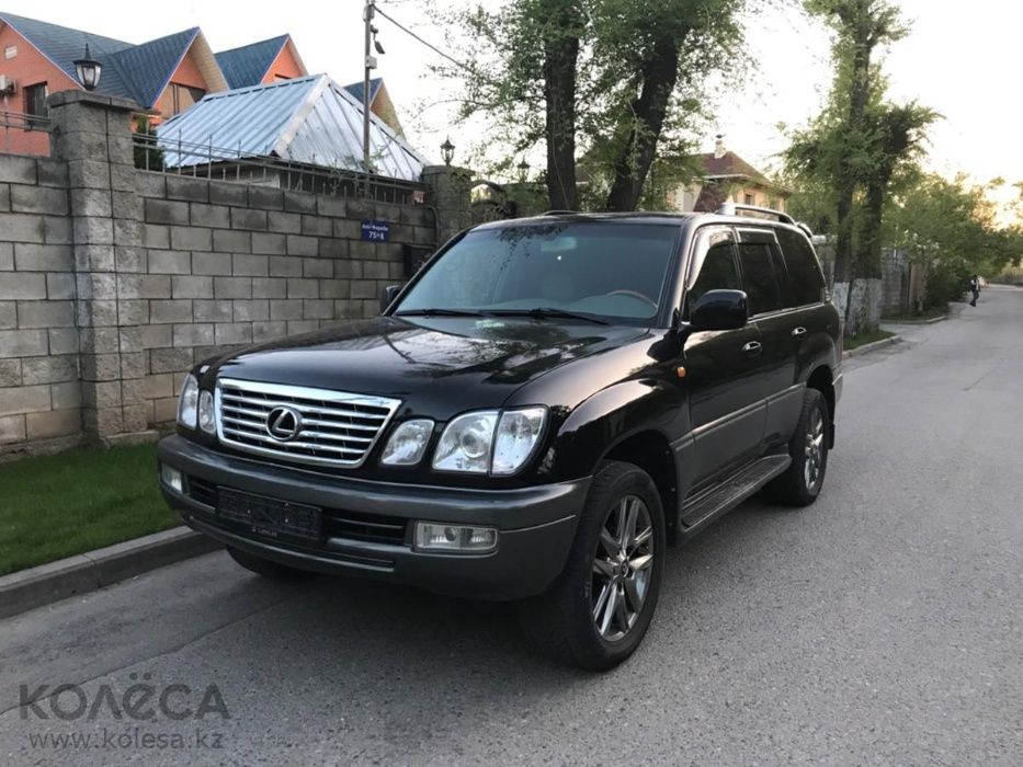 бампер передний Lexus LX470