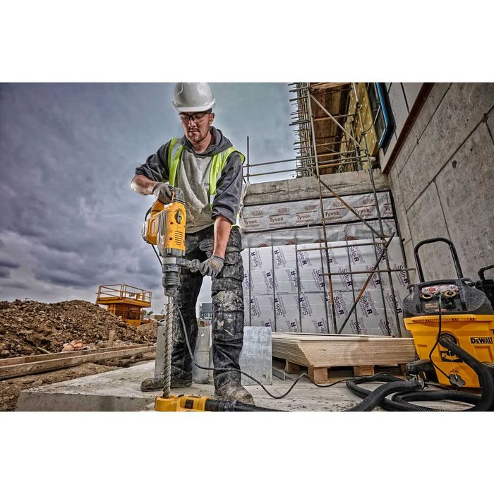Перфоратор SDS-MAX DeWALT D25733K, 13.3J, 1600W