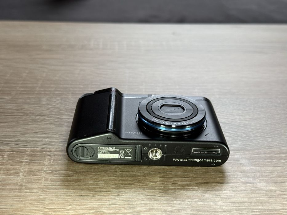 Samsung NV10 фотоапарат
