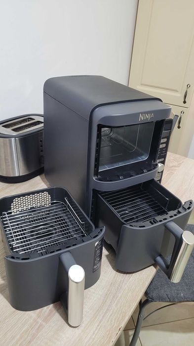 Friteuza cu aer cald Ninja Double Stack XL SL400, 9.5l, 2470W 2 placi cu invelis ceramic, 2 placi grill din inox,