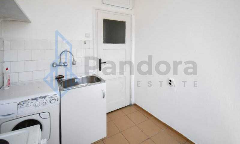 Дава се под наем Тристаен апартамент в София, Център - 115 кв.м за 450 € - Снимка #6