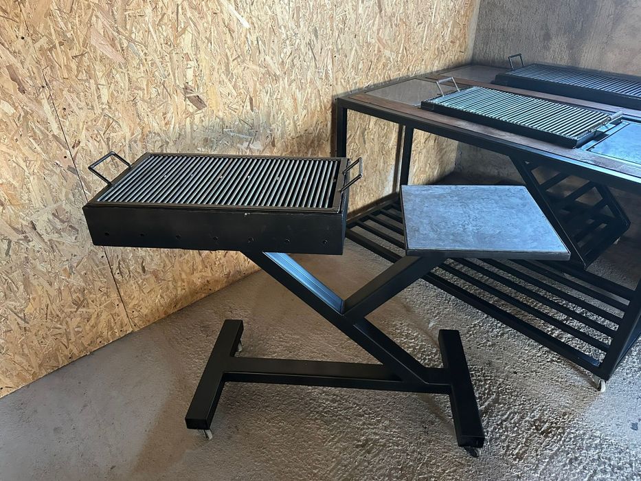 Gratar cu blat . 1100 lei