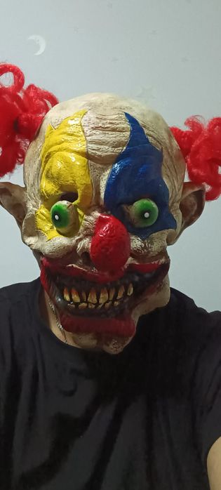 Vând măști din latex