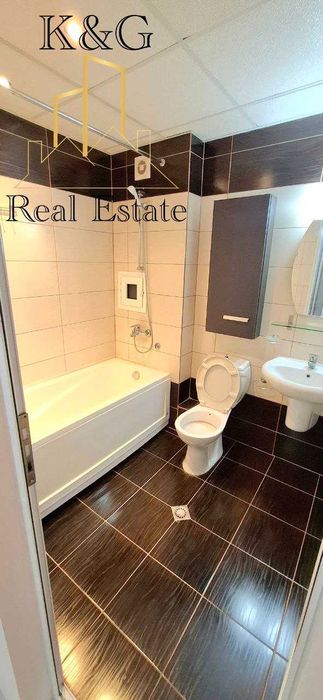 Продава се Двустаен апартамент в к.к. Слънчев бряг - 65 кв.м за 1177 €/кв.м - Снимка #3