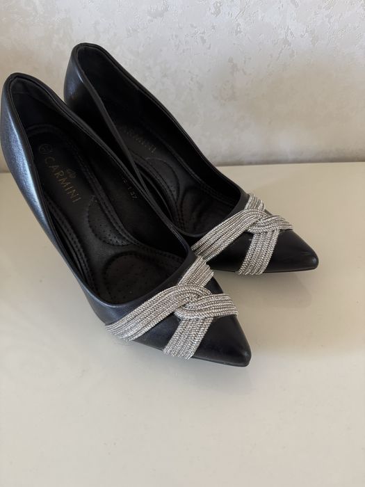 Продается туфли