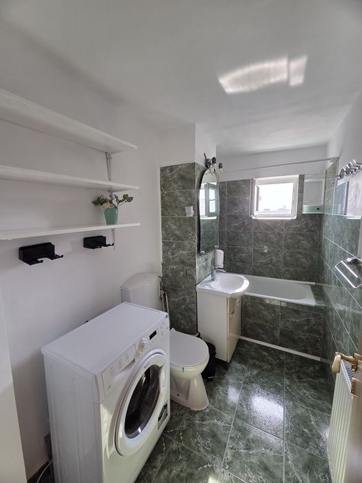Vanzare apartament 3 camere
